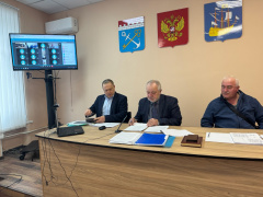 Депутаты о бюджете, детях и присвоении звания &quot;Почётный гражданин Лодейнопольского района.
